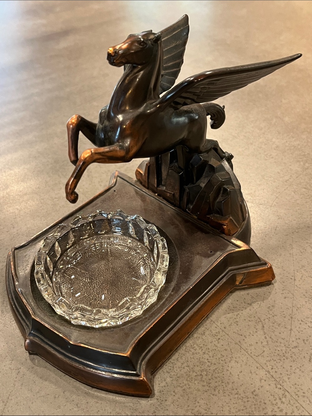 Vintage Rare Mobil Oil Pegasus Art Deco Desk Ashtray with Cut Glass Insert